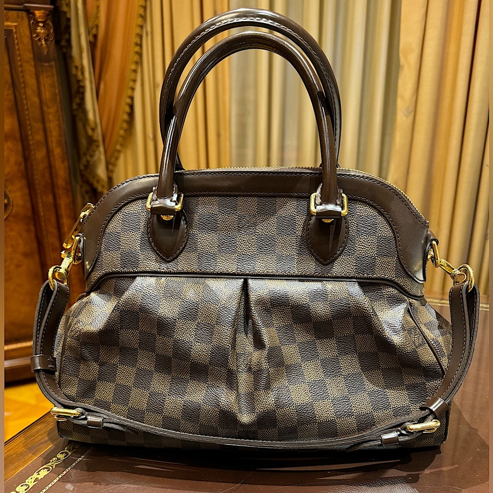 Louis Vuitton Ebene Trevi PM - Like NEW